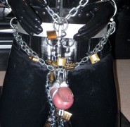 Blowupmask Chained (24)