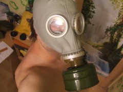 First gas mask ^^